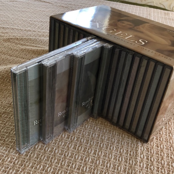 NIB Rendezvous of Angels platinum concert collection - Picture 7 of 16